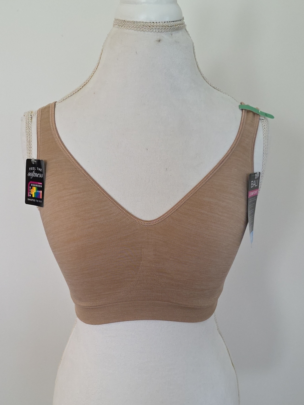 Bali Comfort Revolution ComfortFlex Fit Wirefree Bra NUDE - Large - NEW